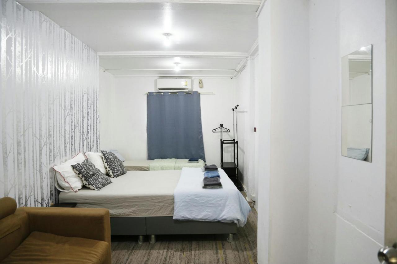 Rubin Home Bangkok Esterno foto